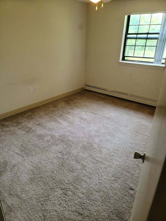 Spare Room In 2 Bedroom Apartment