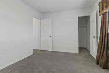 1 BR Available in San Antonio