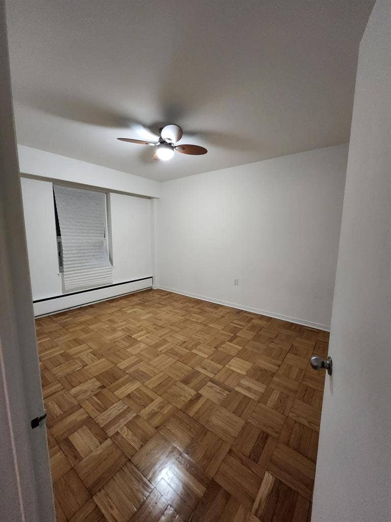 Sublet one room available IMMEDIATE