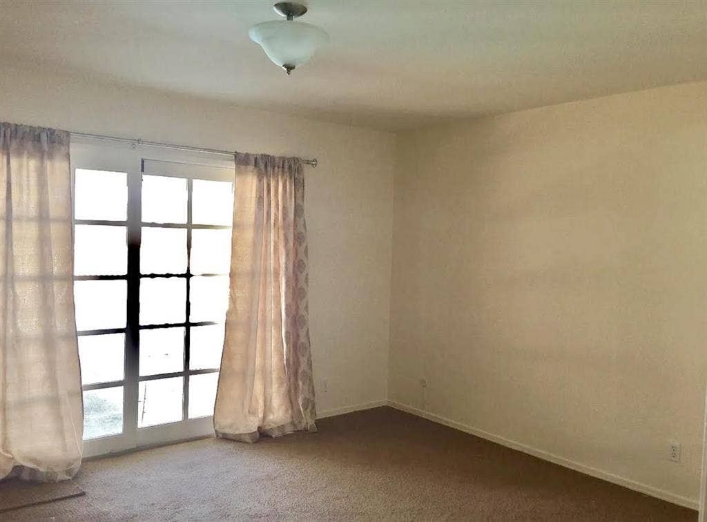 PRIVATE SUITE FOR RENT- WEST HILLS