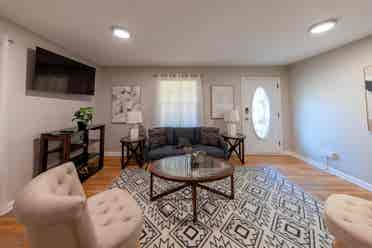 1 BR in Riverdale