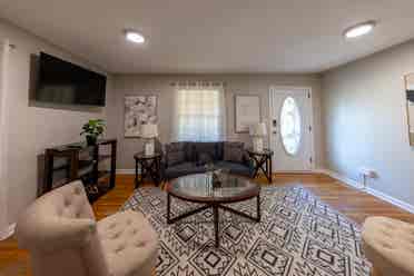 1 BR in Riverdale