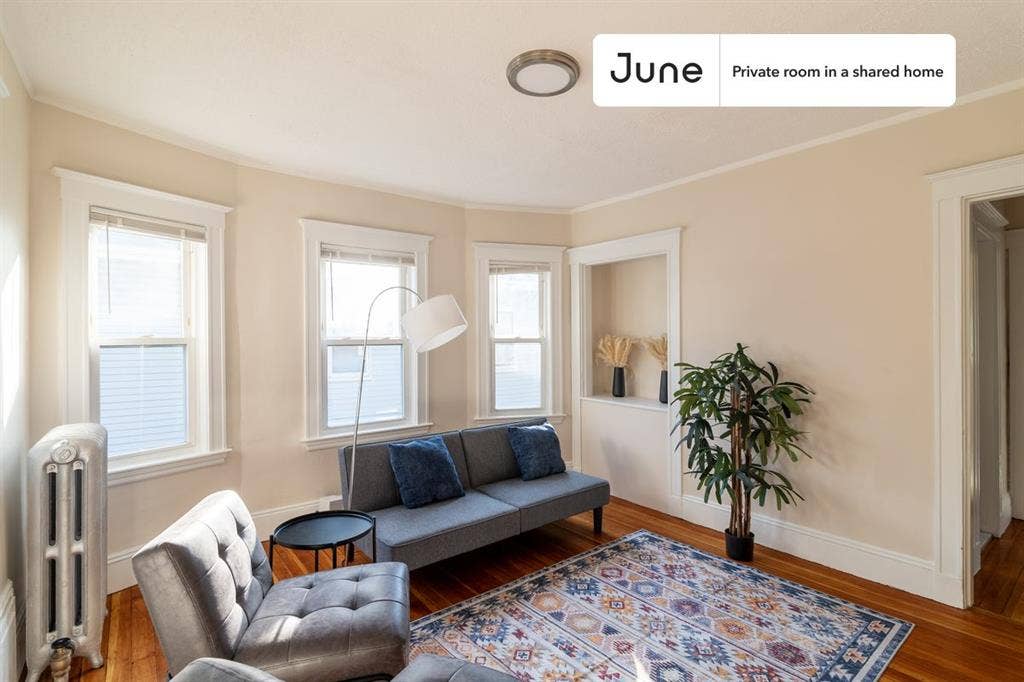 6 BR in Boston