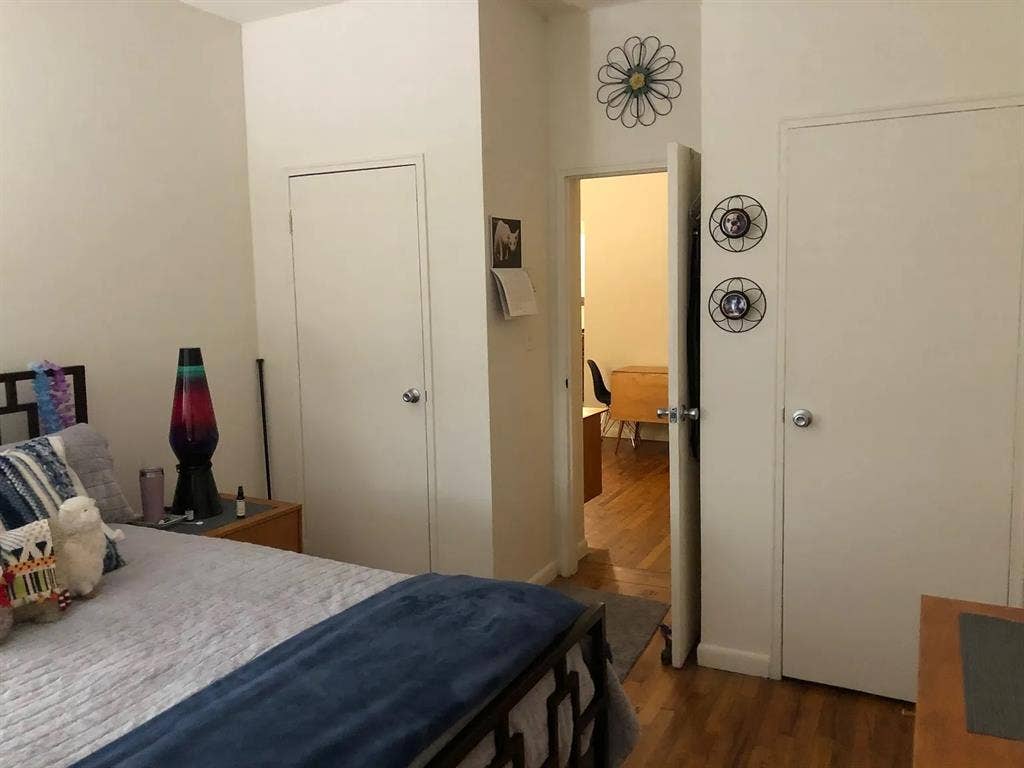 Spacious one-Bedroom