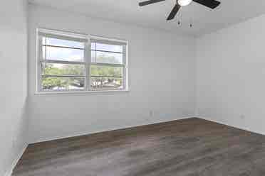 1 BR Available in San Antonio