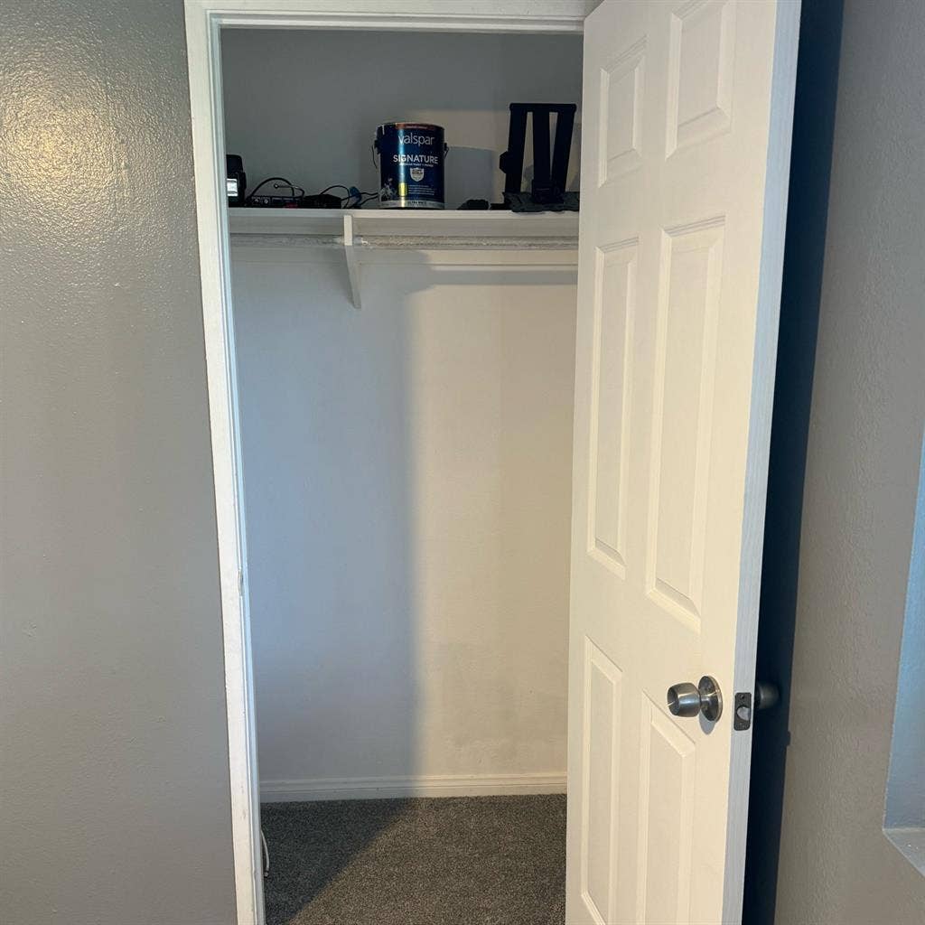 I have a room for rent in Santee