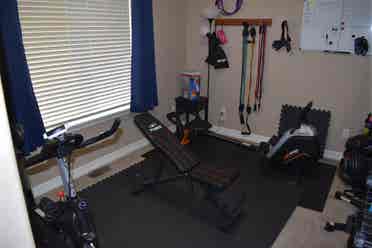 Spacious, furnished, home gym