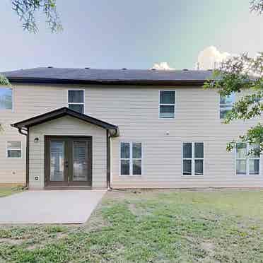 5 BEDROOM SINGLE FAMILY HOME SNELLV