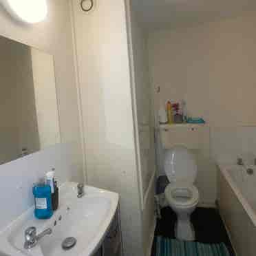 Large Double Room, Battersea Park!