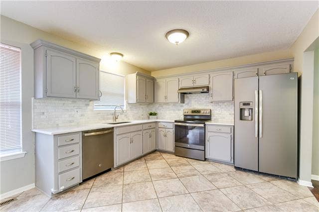 1 BR in Kansas