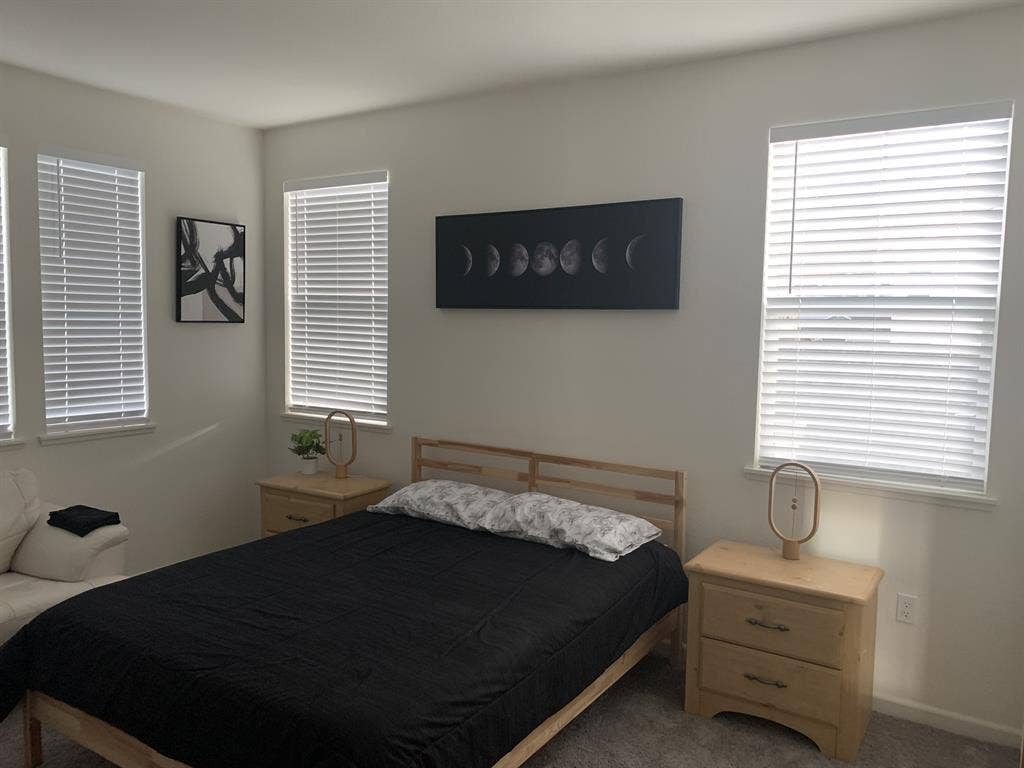 Furnished Primary Bedroom for rent.