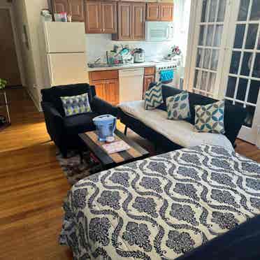 Sublease Studio (can renew lease)