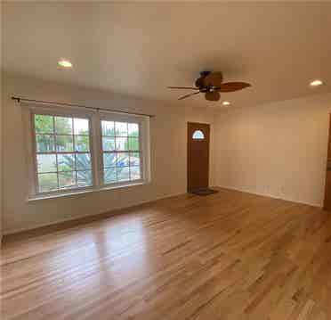 Charming Lake Balboa 2BR!