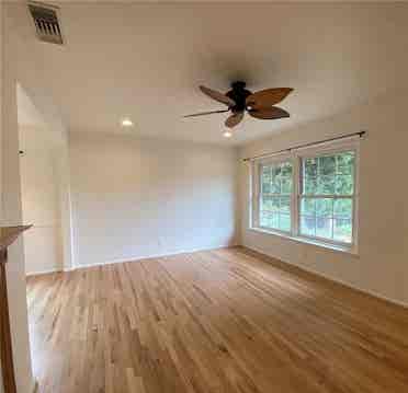 Charming Lake Balboa 2BR!