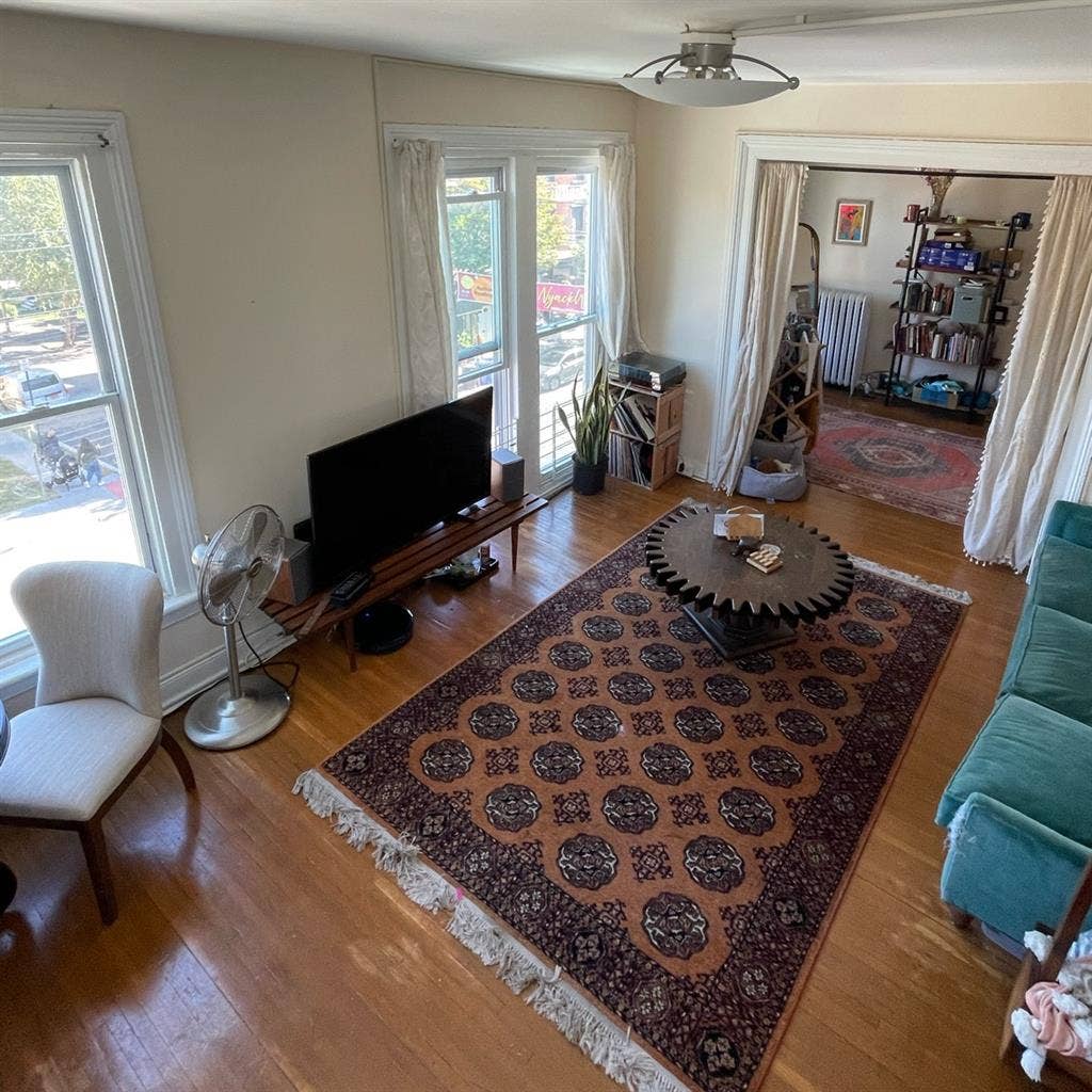 Room in 2BR, Nyack, Avail