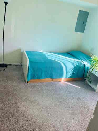 Room for Rent in Apart female only