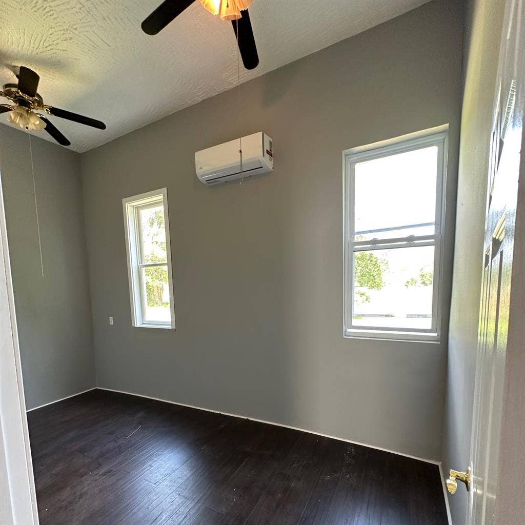 Bedroom with your own bathroom