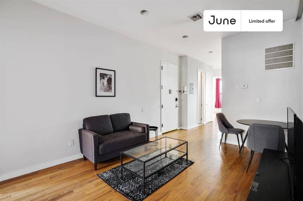 4 BR in New York City