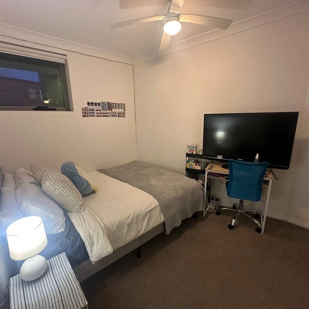 Short term Room available (couple)