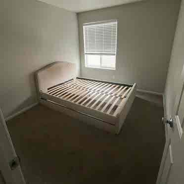 Room for Rent in New Townhome