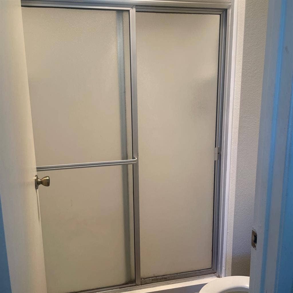 Master Bedroom for Rent near CSUSM