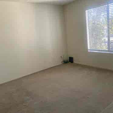 Master Bedroom for Rent near CSUSM