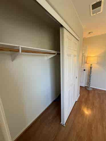 Room
 For Rent In Spacious House