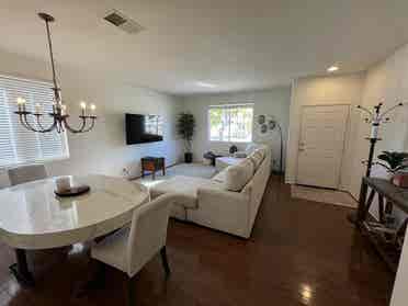Room
 For Rent In Spacious House