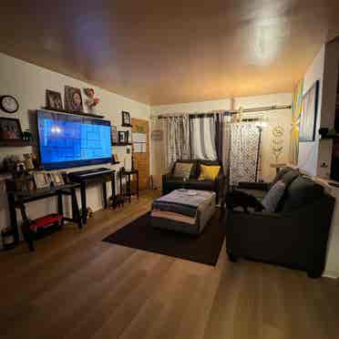 Private BR in 2BR APT available