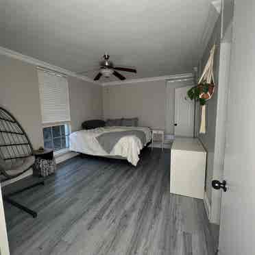 Spacious room with private bathroom