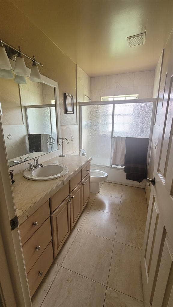 Plantation Acres Room for rent