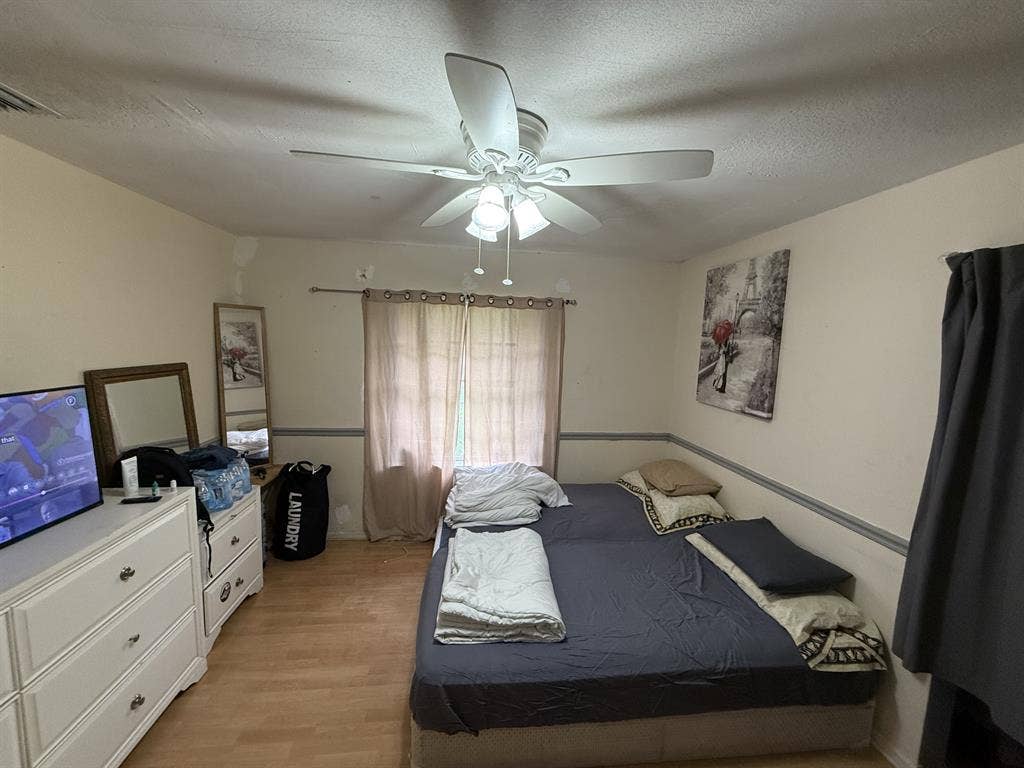 Plantation Acres Room for rent