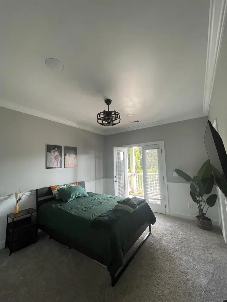 Emerald Room
for Rent in Lakewood