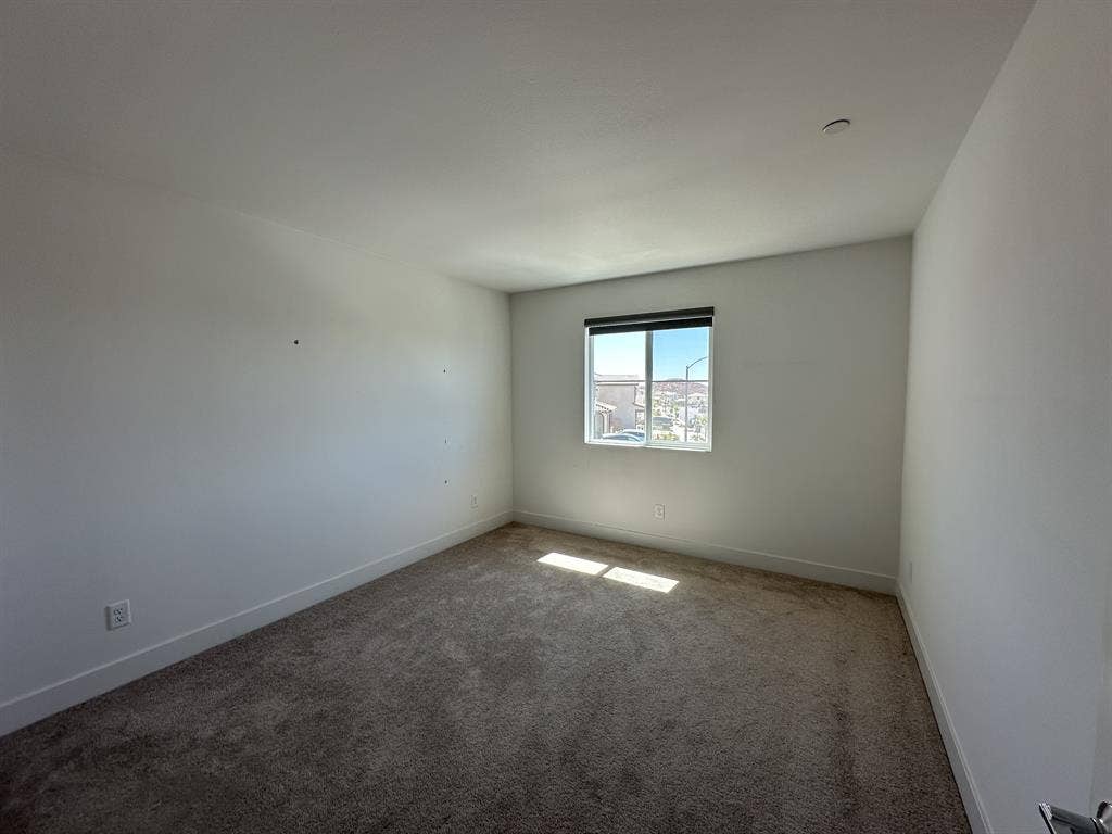 Room for Rent-Winchester CA