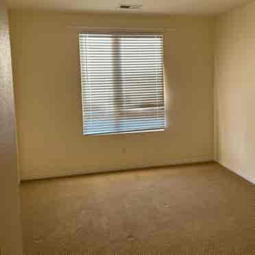 Room available in 2bed in Hawthorne