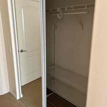 Room available in 2bed in Hawthorne