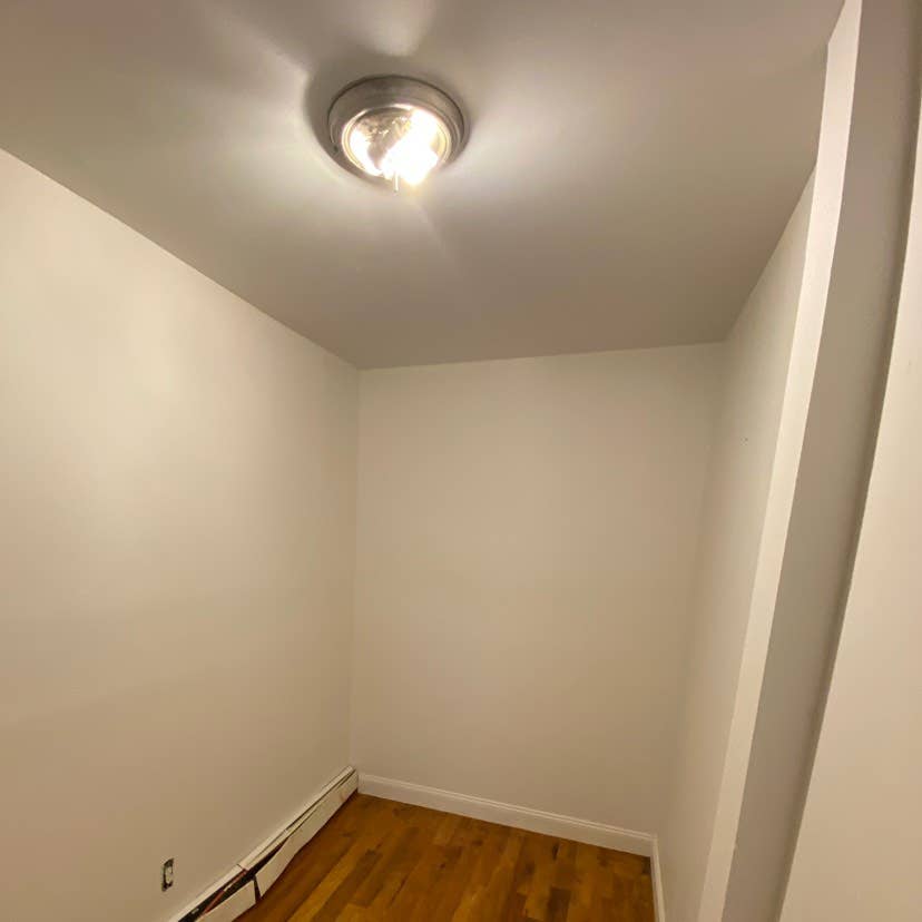 2 Private rooms 4 rent - female apt