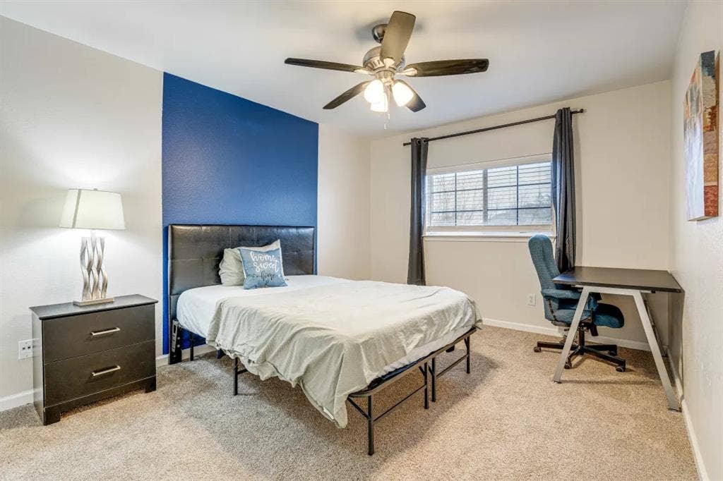 Furnished room in leander Tx