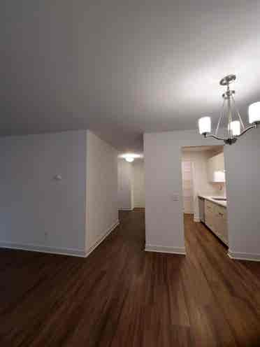 Short-term Sublet: Spacious 2BR