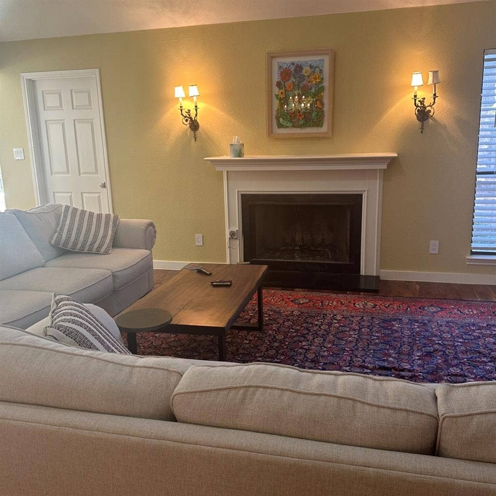 Furnished room, S Austin