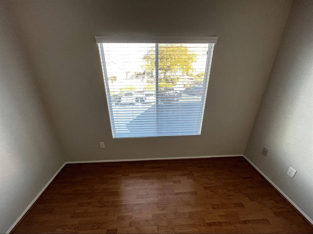 Room and bathroom, bed optional