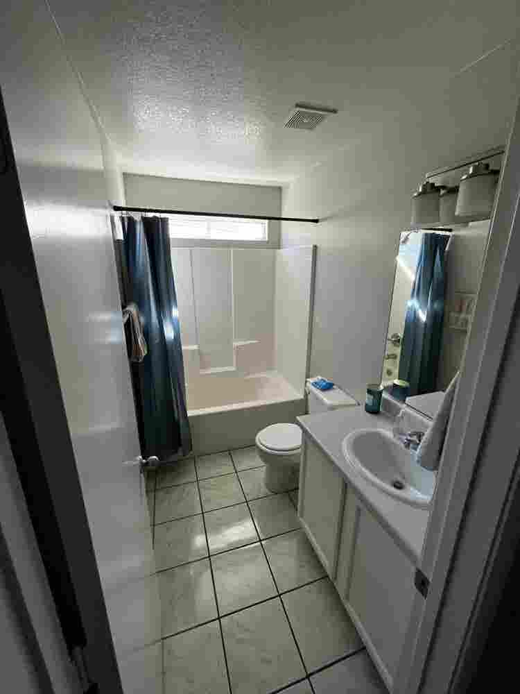Room and bathroom, bed optional