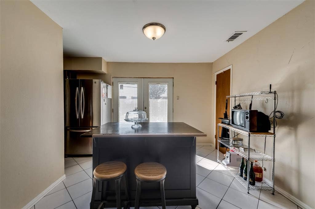 1 BR in Dallas