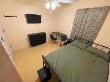 Room for Rent in Palm Bay, FL