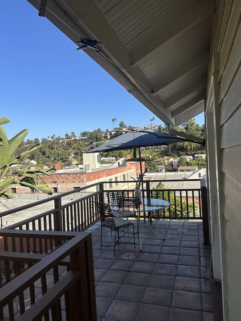 Room for rent in Echo Park Bungalow