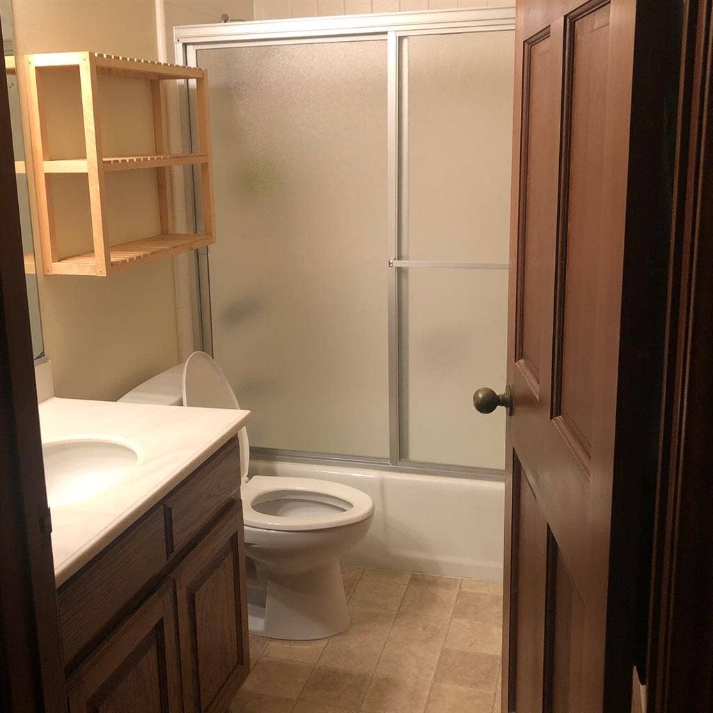 1bd/bath in 2bd/bath block fr beach