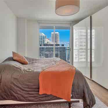 ROOM FOR RENT - BRICKELL