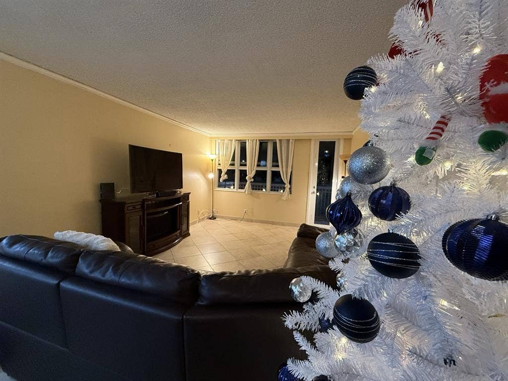 Waterfront Condo on the Beach