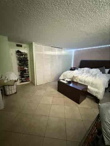 Waterfront Condo on the Beach/Miami