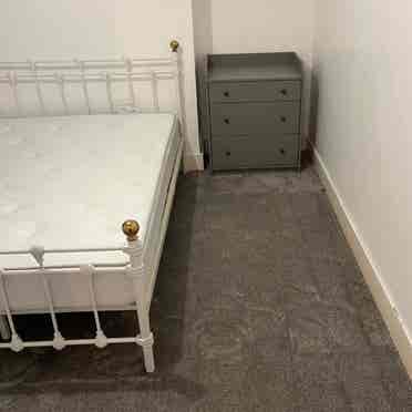 Double bedroom in house share